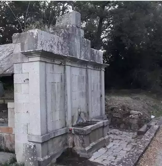 Un'immagine generica segnaposto con angoli arrotondati in una figura.